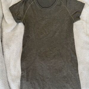 Lululemon Swiftly Short Sleeve Tee Hip Length